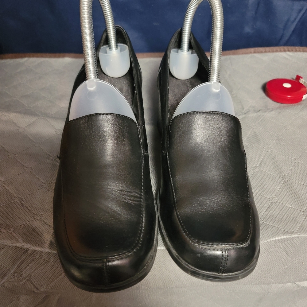 Croft & Barrow Leather Loafers. Size 7M.  (825) - Picture 2 of 8